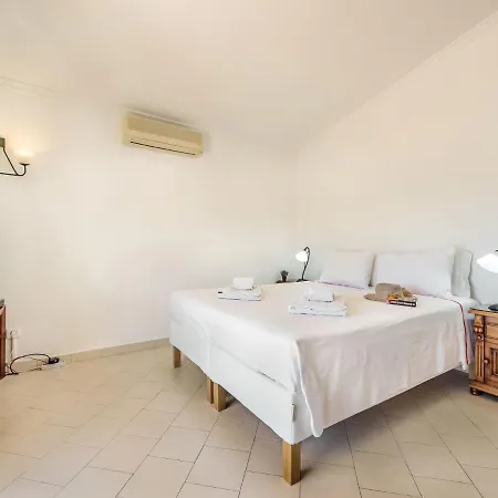 Villa Gale * البوفيرا